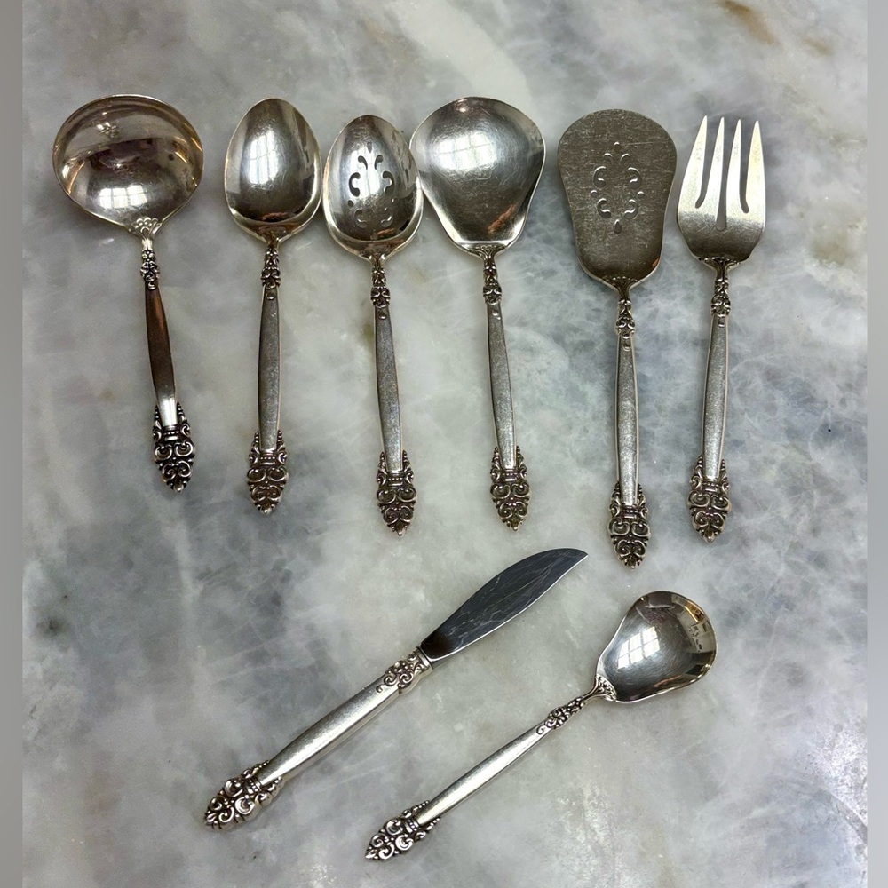 Vintage Oneida community 8 piece serving set